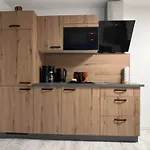 Souterrain-ferienwohnung I 3-4 Pers I Garten & Gemeinschaftspool I Sachsenring Hohenstein-Ernstthal