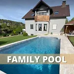 Souterrain-ferienwohnung I 3-4 Pers I Garten & Gemeinschaftspool I Sachsenring * Hohenstein-Ernstthal