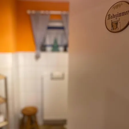 Lejlighed Souterrain-ferienwohnung I 3-4 Pers I Garten & Gemeinschaftspool I Sachsenring *