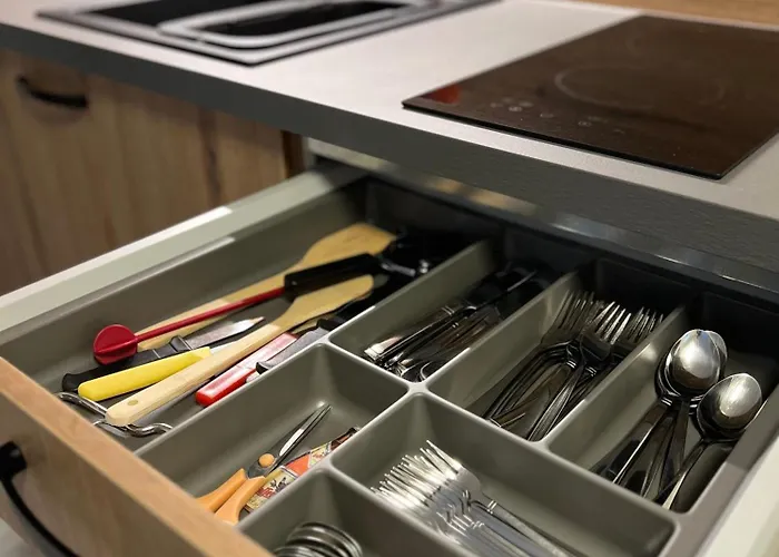 Souterrain-ferienwohnung I 3-4 Pers I Garten & Gemeinschaftspool I Sachsenring * Хоэнштайн-Эрнстталь